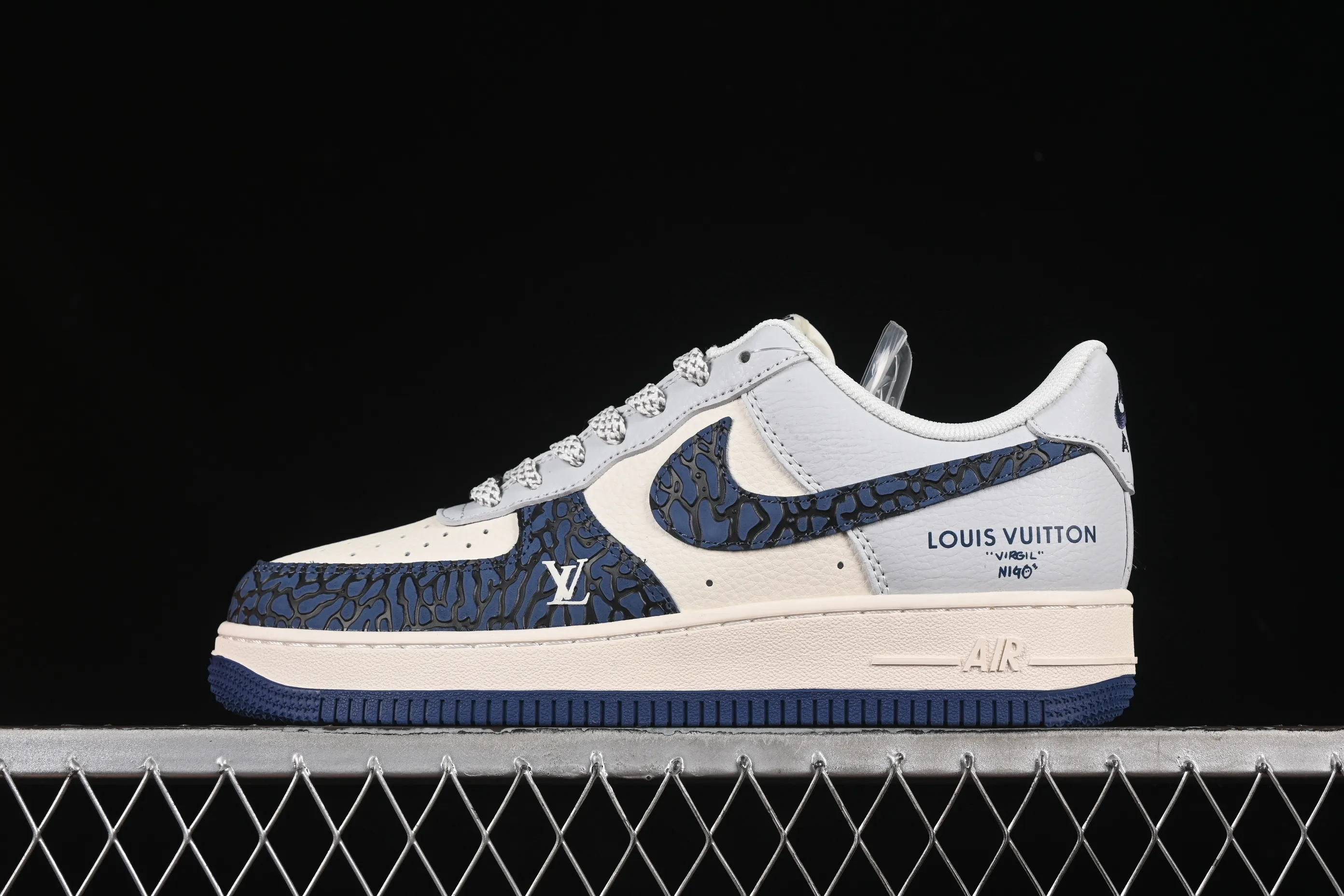 All categories Nk Air Force 1 Air Force series Nk Air Force 1 Low Air Force low-top Nike Air Force 1'07 Low LV joint blue stone pattern Air Force 1 low-top casual sneakers JJ2508-701
